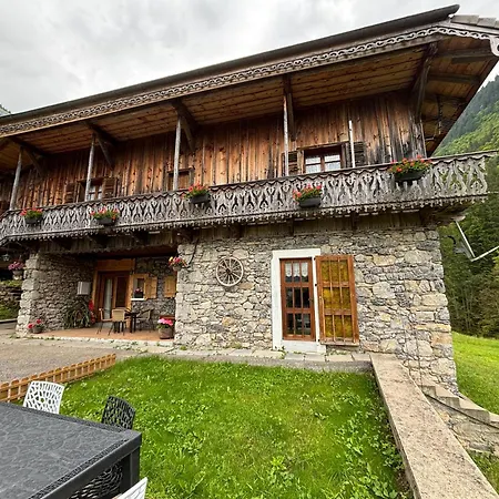 Chalet La Ferme A Roger