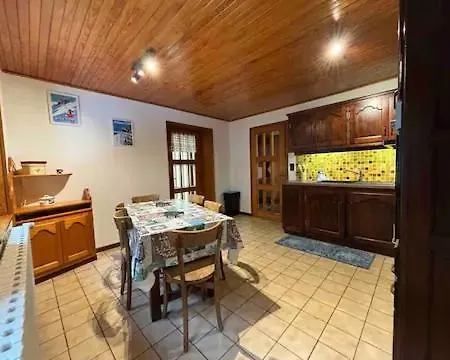 La Ferme A Roger Dağ evi *